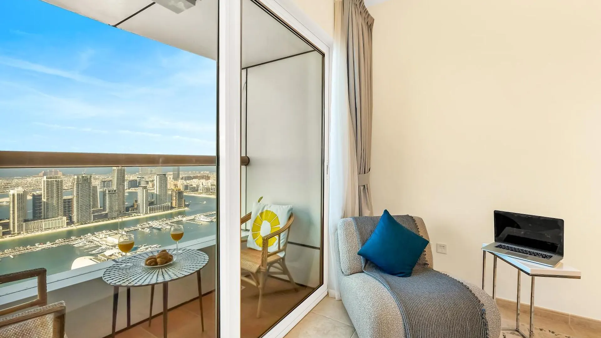 Amazing Full Sea And Palm View 58 Floor Apartment Dubai United Arab Emirates