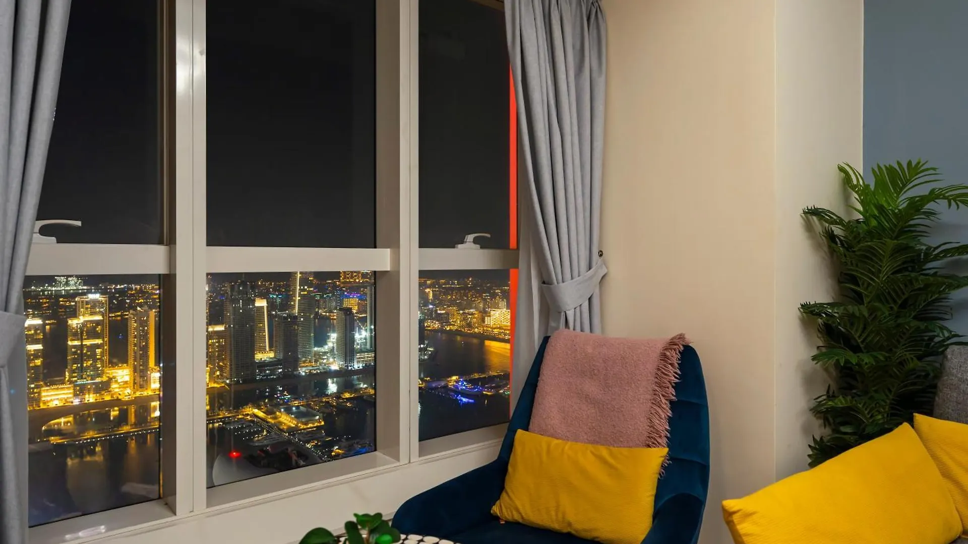 Amazing Full Sea And Palm View 58 Floor Apartment Dubai